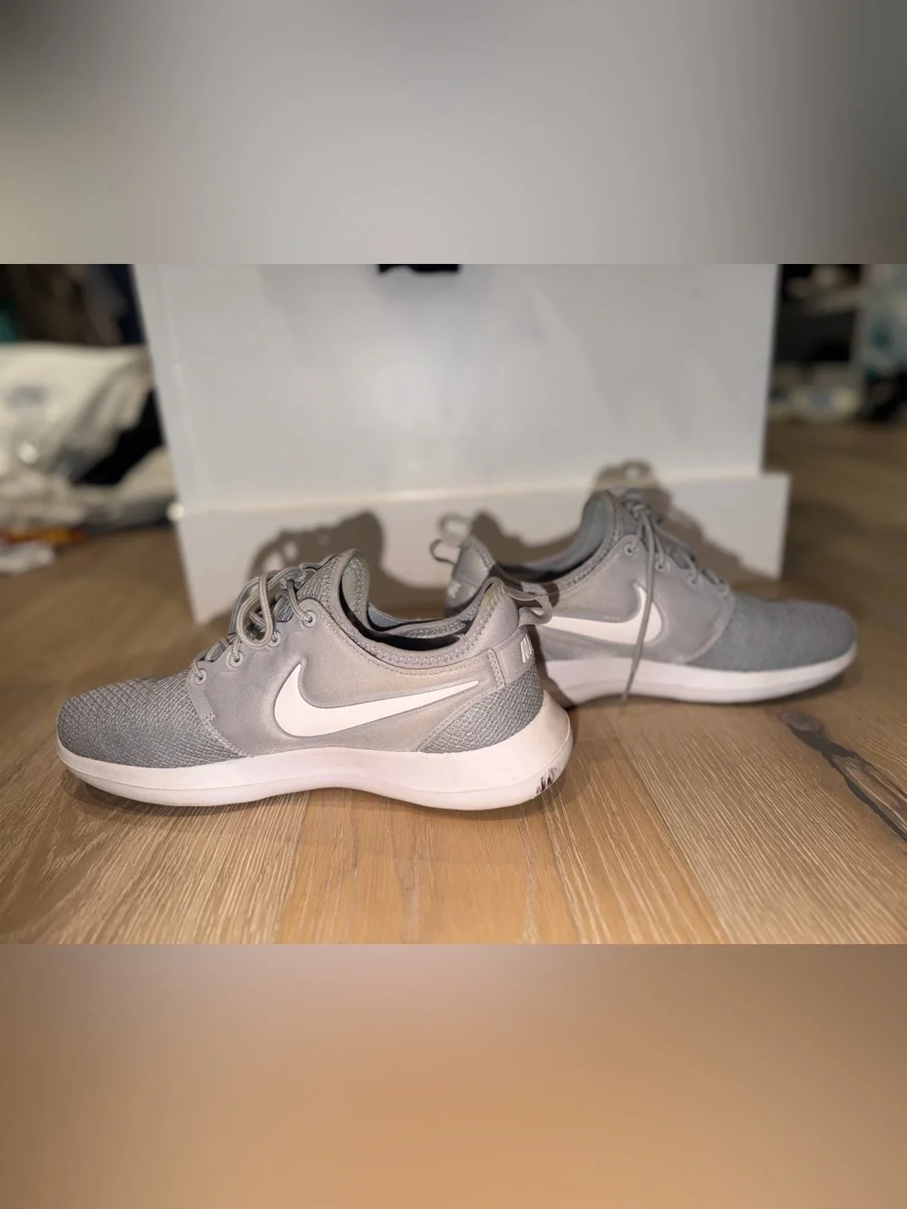Nike Women’s Roshe Light Gray Athletic Sneakers